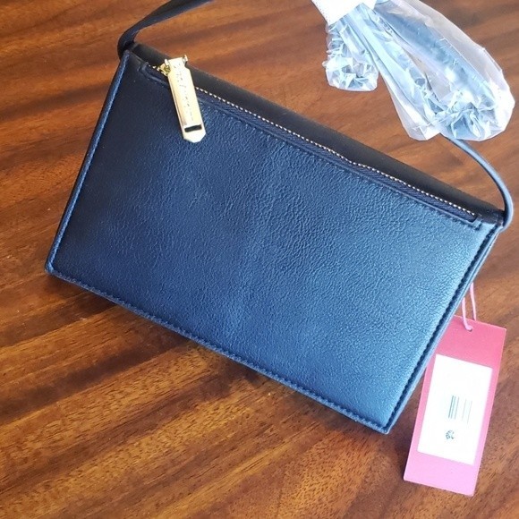 NWT Enzo Angiolini Sleek Matte Black wallet Cross Body Purse Gold Detail - Picture 6 of 10